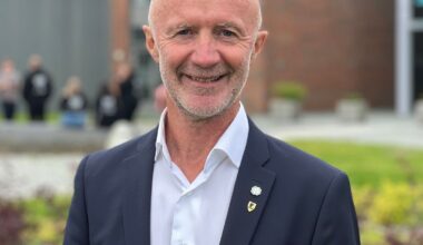 Digitaliseringsminister Karianne Tung sa at hun sto fast på bredbåndsmålet da hun ble «grillet» av Nkom-direktør  John-Eivind Velure ombord på  SS Solrik under Arendalsuka 12. august. Men da var ikke regjeringens budsjettkonferanse avholdt.