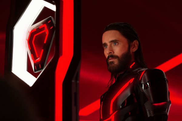 Jared Leto as Ares in Disney's TRON: ARES. Photo by Leah Gallo. © 2025 Disney Enterprises, Inc. All Rights Reserved.