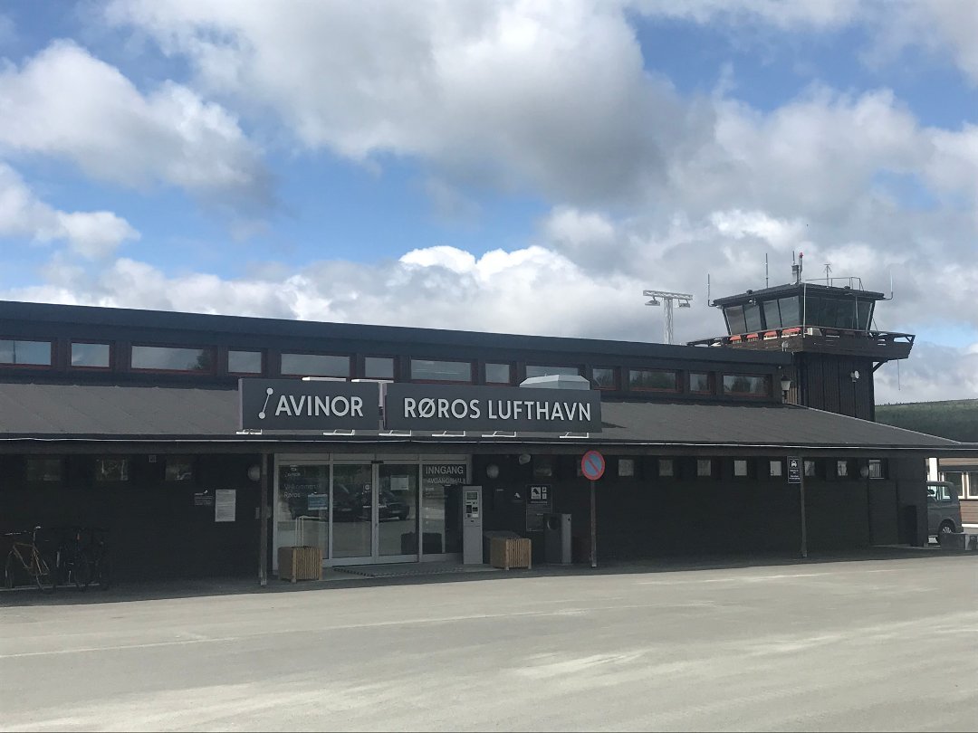 Røros, Politikk | Peker på dyr og dårlig lufthavnstruktur: Røros bør vurderes nedlagt