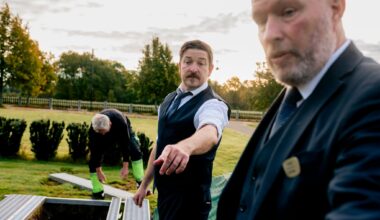 Hans Marius Hoff Mittet gikk fra scenen til gravferdsbransjen