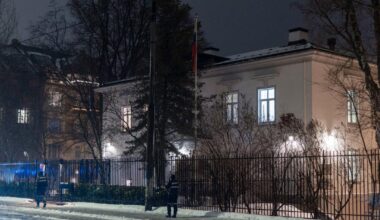 Skoleklasse fra Oslo besøkte Russlands ambassade