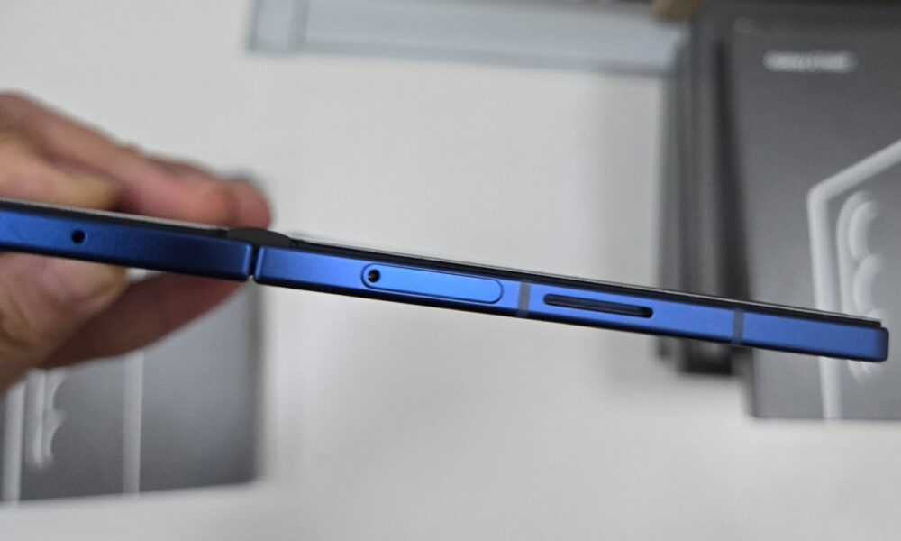 Brukere melder om merkelig skjermfeil på Galaxy Z Fold 7