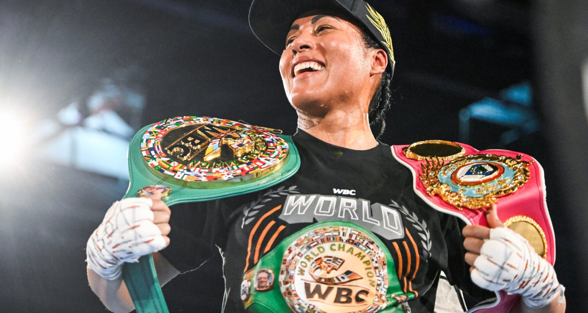 Cecilia Brækhus, Ema Kozin | Cecilia Brækhus vant avskjedskampen – erobret to VM-titler