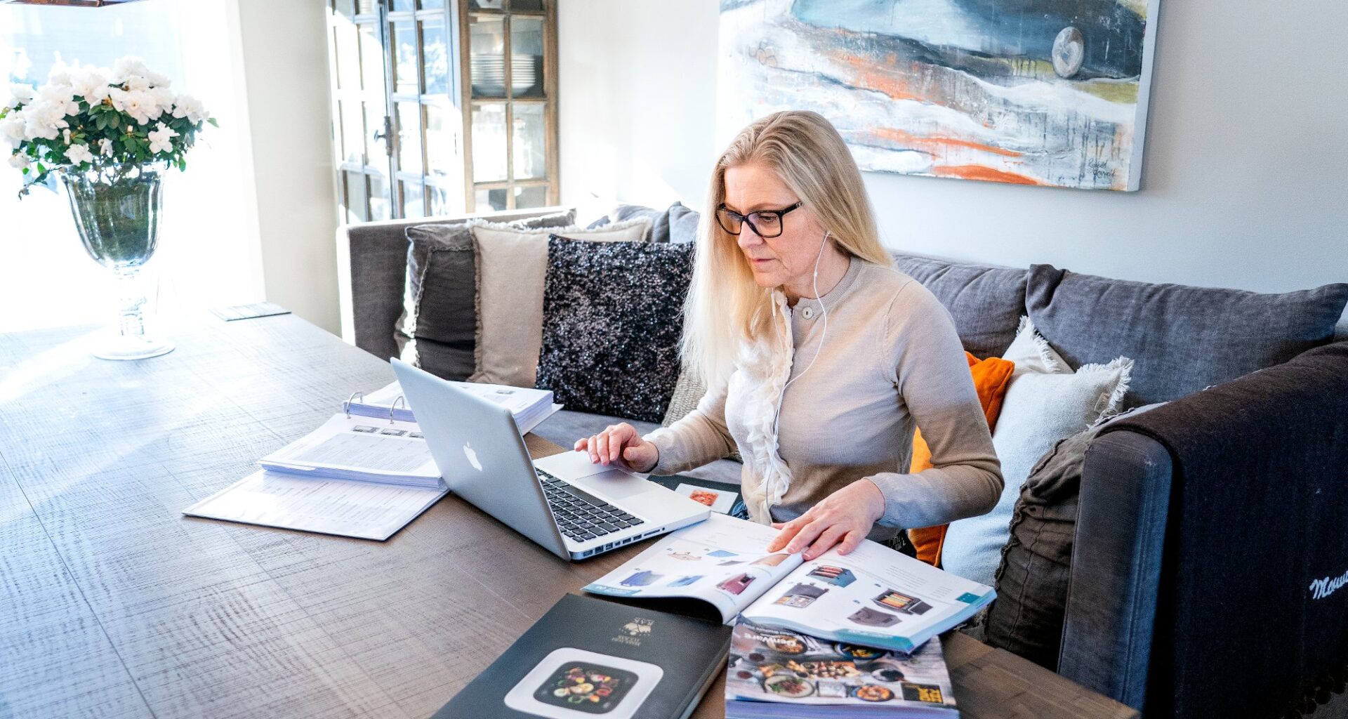 Nyhet, Helse | Vurderer om flere i overgangsalder skal få hormoner på blå resept