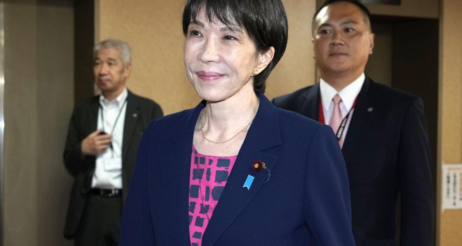 Japan, Politikk | Japan får landets første kvinnelige statsminister