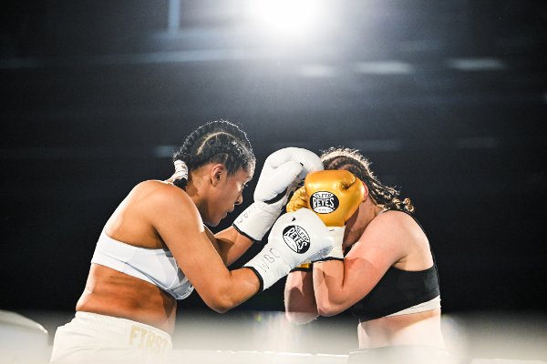 Lillestrøm 20251004.
Cecilia Brækhus under kampen mot slovenske Ema Kozin under boksestevnet The Final Bell i Nova Spektrum lørdag.
Foto: Annika Byrde / NTB