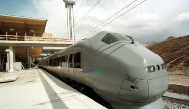 Nyheter, Flytoget | Norges mest pålitelige tog tas ut av drift ti år tidligere enn planlagt