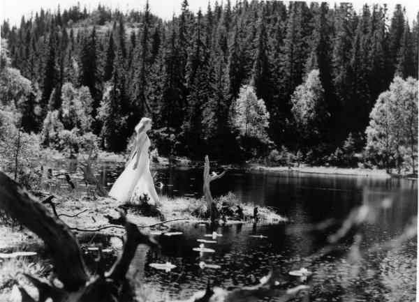 Skuespiller Henny Moan i filmen 