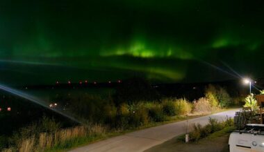 Varsler nordlys i store deler av landet i natt - VG