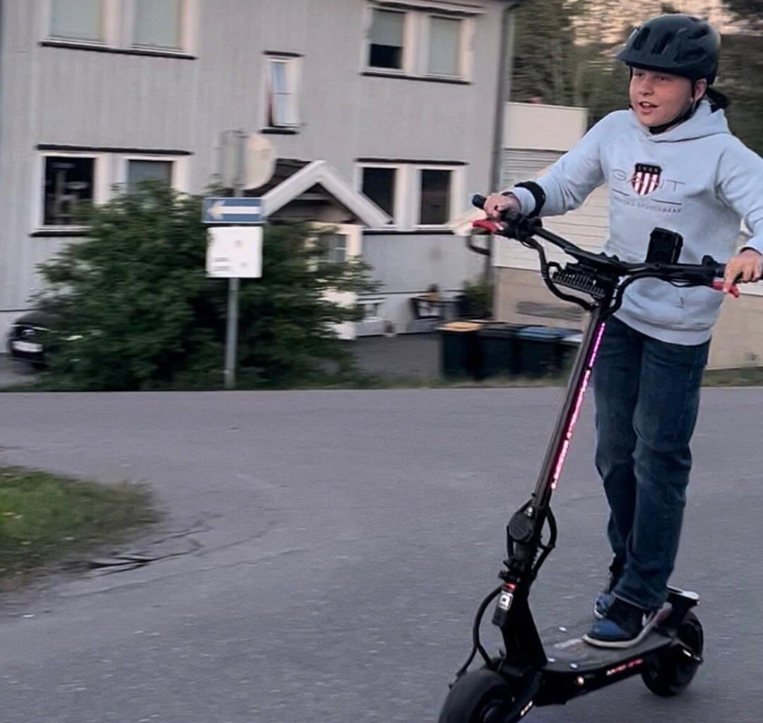 Stjal elsparkesykkel til 24.000 kroner fra 12-åring