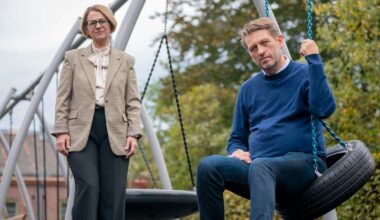 Høyre frir over streken for å sikre finansiering