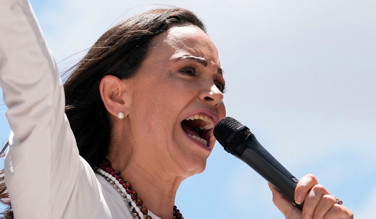 Nobel freds­pris tildeles Vene­zuelas oppo­sisjons­leder María Corina Machado