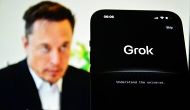 Elon Musk lanserer Grokipedia i et forsøk på å utfordre Wikipedia -