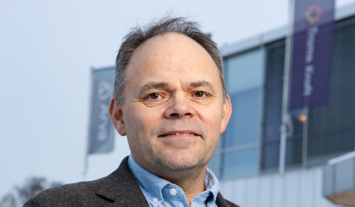 (+) Forgjengeren fikk gullkantet sluttpakke – slik er avtalen til den nye toppsjefen - folkebladet.no