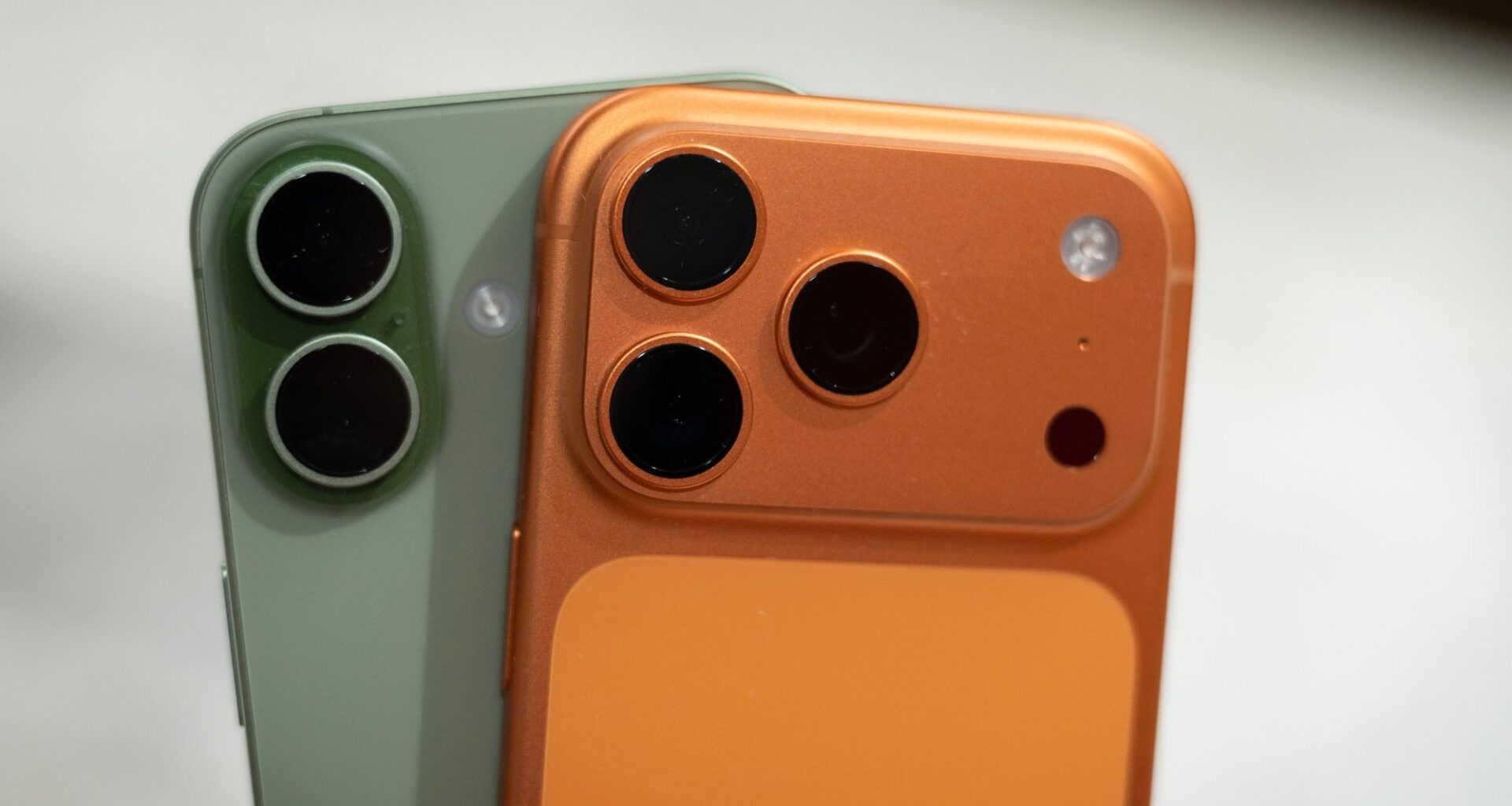 (+) Apple iPhone 17 eller iPhone 17 Pro? - Nettavisen