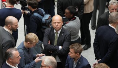 Trygve Slagsvold Vedum, Arbeiderpartiet | Vedum får full støtte til Ap-ultimatum