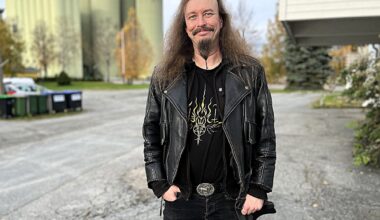 Bjørkelangen, Svartmetal | Fikk ADHD-diagnose som 49-åring: – Nå er endelig livet godt!