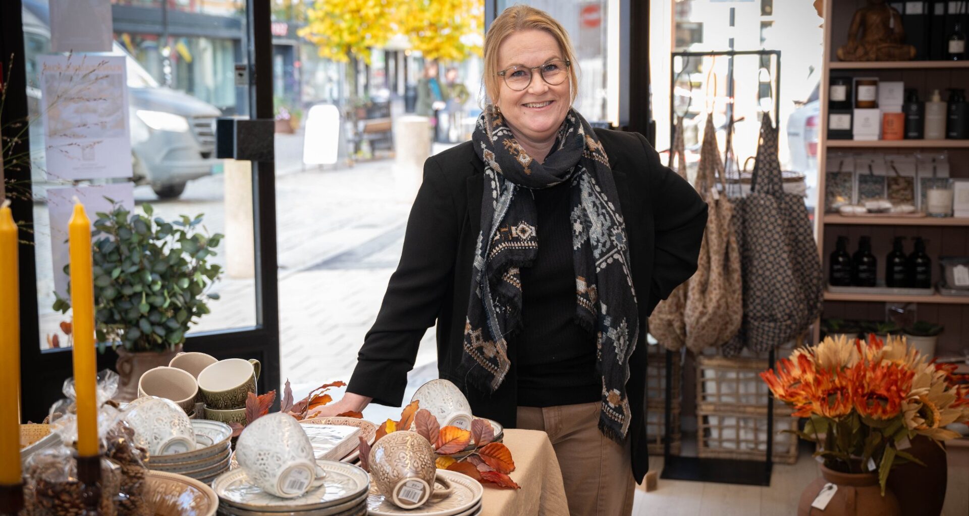 Handel, Hamar | Flyttet fra kjøpesenteret til sentrum: – Det er rett og slett deilig å ha dagslys