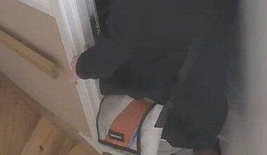 Tyveri, Sander Eitrem | Her bryter tyven seg inn i leiligheten til skøytestjerne og samboeren