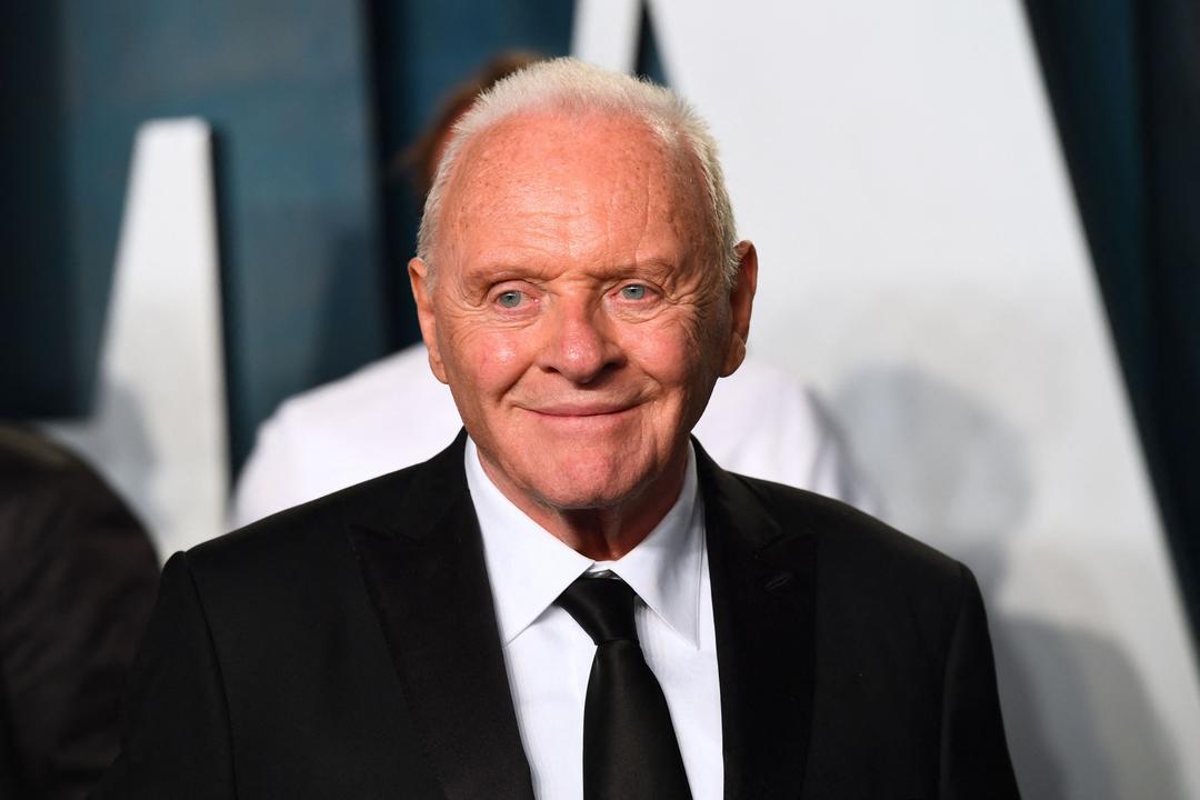 Anthony Hopkins og Toni Collette skal spille i ny film om norsk gamer