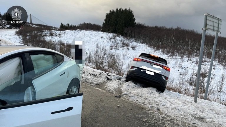Trafikk, Ulykker | Trafikkulykke i Leirfjord