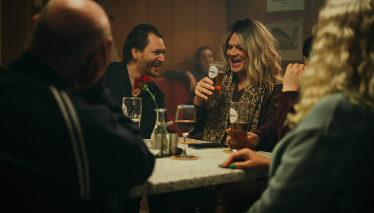 Ølhunden Berit på NRK TV. Incel-dramaet med Anders Baasmo er en dyster reise til den giftige maskulinitetens ende.