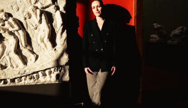 Fjorten år siden sist soloplate er Elvira Nikolaisen klar med «(Every Day I'm) Born Again» – og forteller om livets vendepunkt