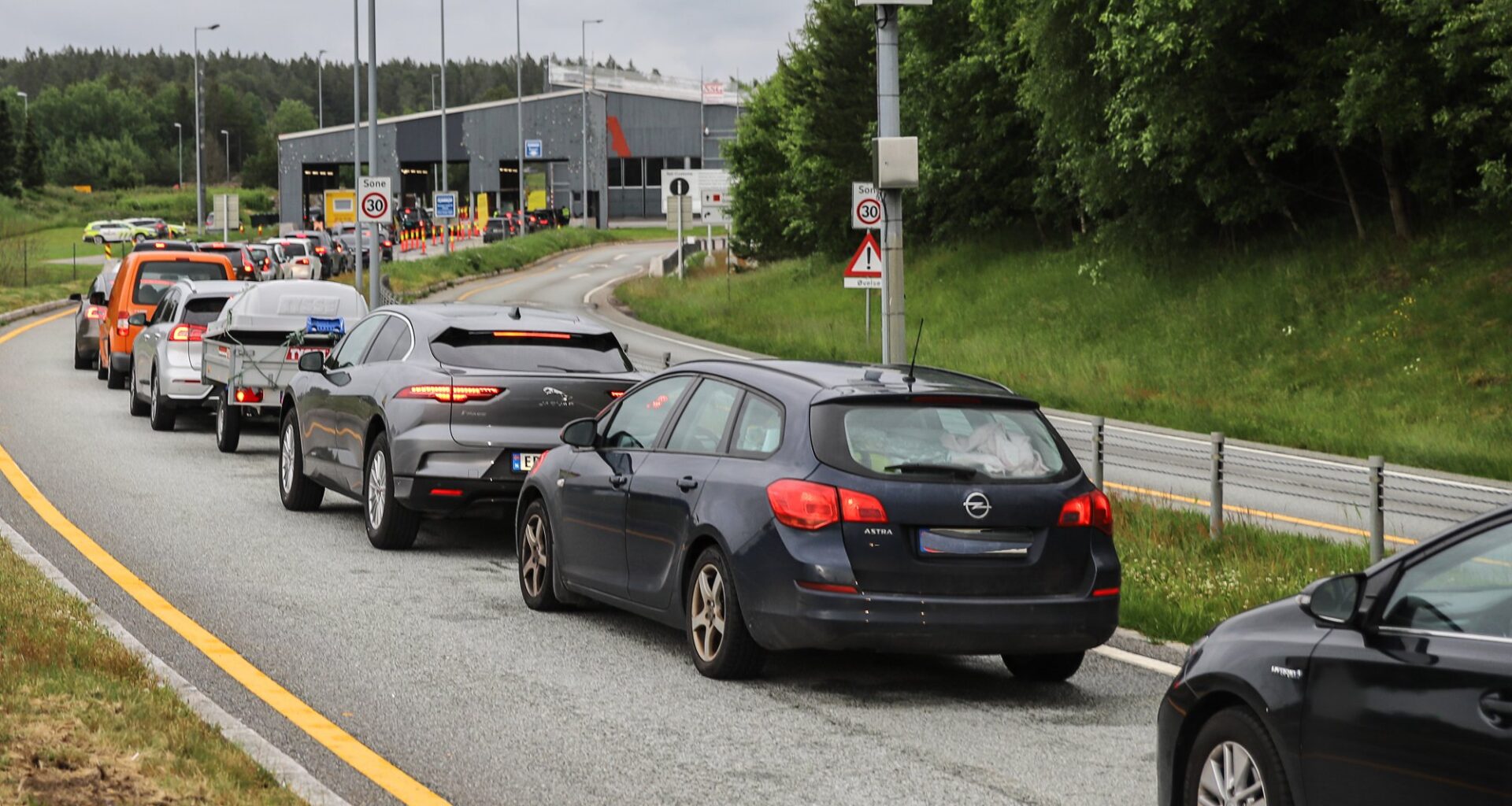 Nyheter, Krim | Internasjonalt etterlyst – pågrepet på Svinesund - Halden Arbeiderblad