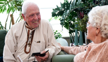 Erling (83) og Solveig (81) forkynner i sosiale medium, på podkast og på talarstolen