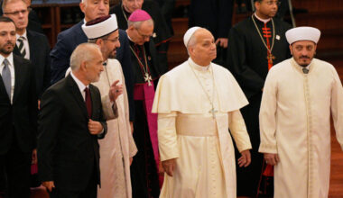 Paven besøkte Den blå moske i Istanbul