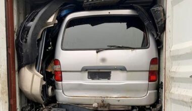 Tolletaten avdekket flere tonn ulovlig avfall under stor aksjon på Oslo havn