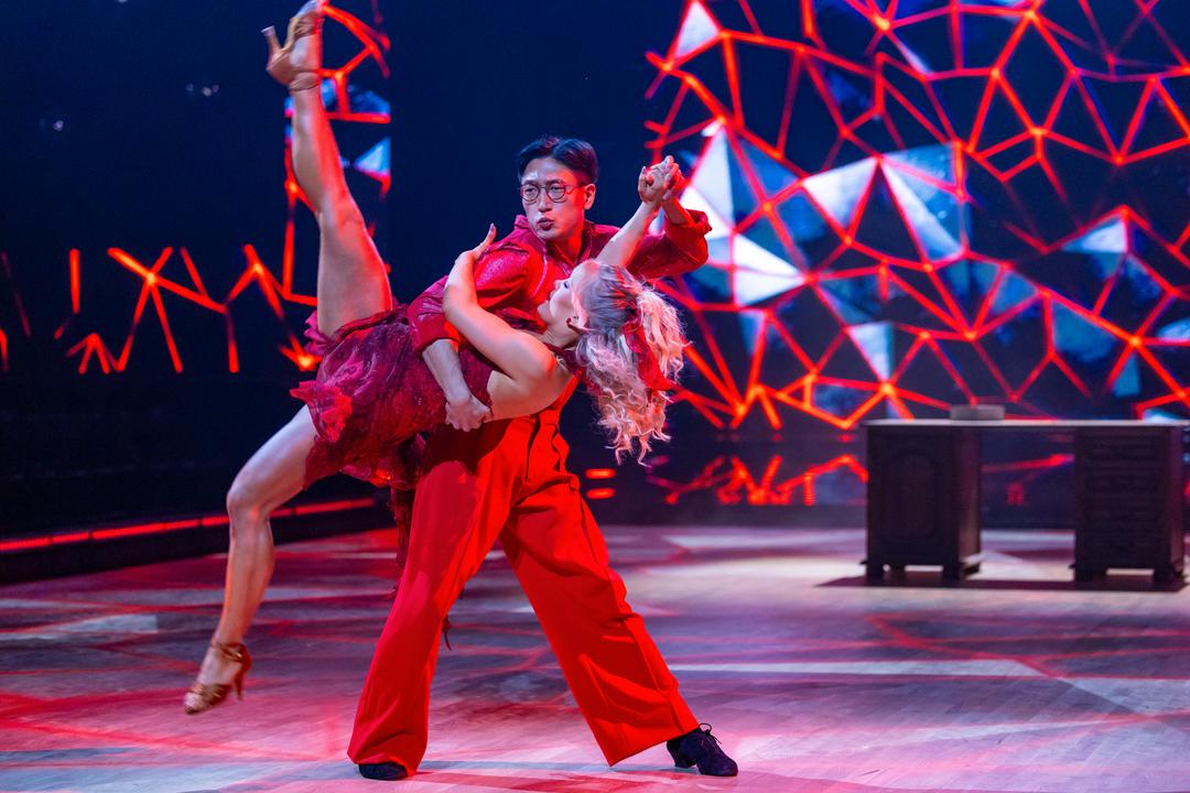 Feirer Norge i «Skal vi danse» – følg kvelden her