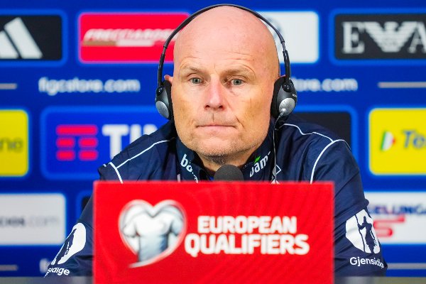 Milano , Italia 20251115.
Norges landslagssjef Ståle Solbakken under en pressekonferanse med Norges herrelandslag i fotball på San Siro før VM-kvalifiseringskampen mot Italia.
Foto: Fredrik Varfjell / NTB