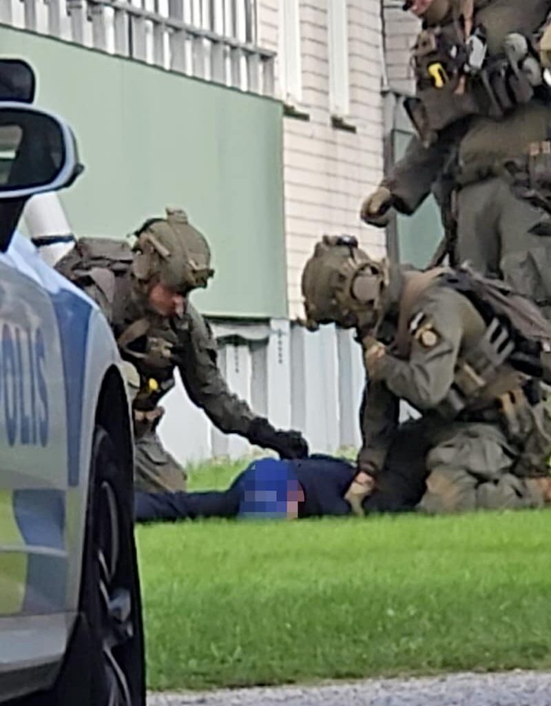 26-åring tiltalt for å ha drept ambulanse­arbeider i Sverige