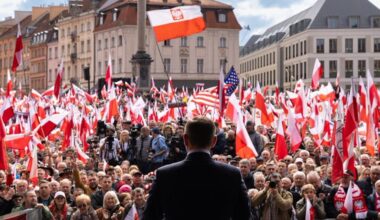 Deklaracja Polska: Polens framtidige forhold til EU og skepsisen til sentralmakt