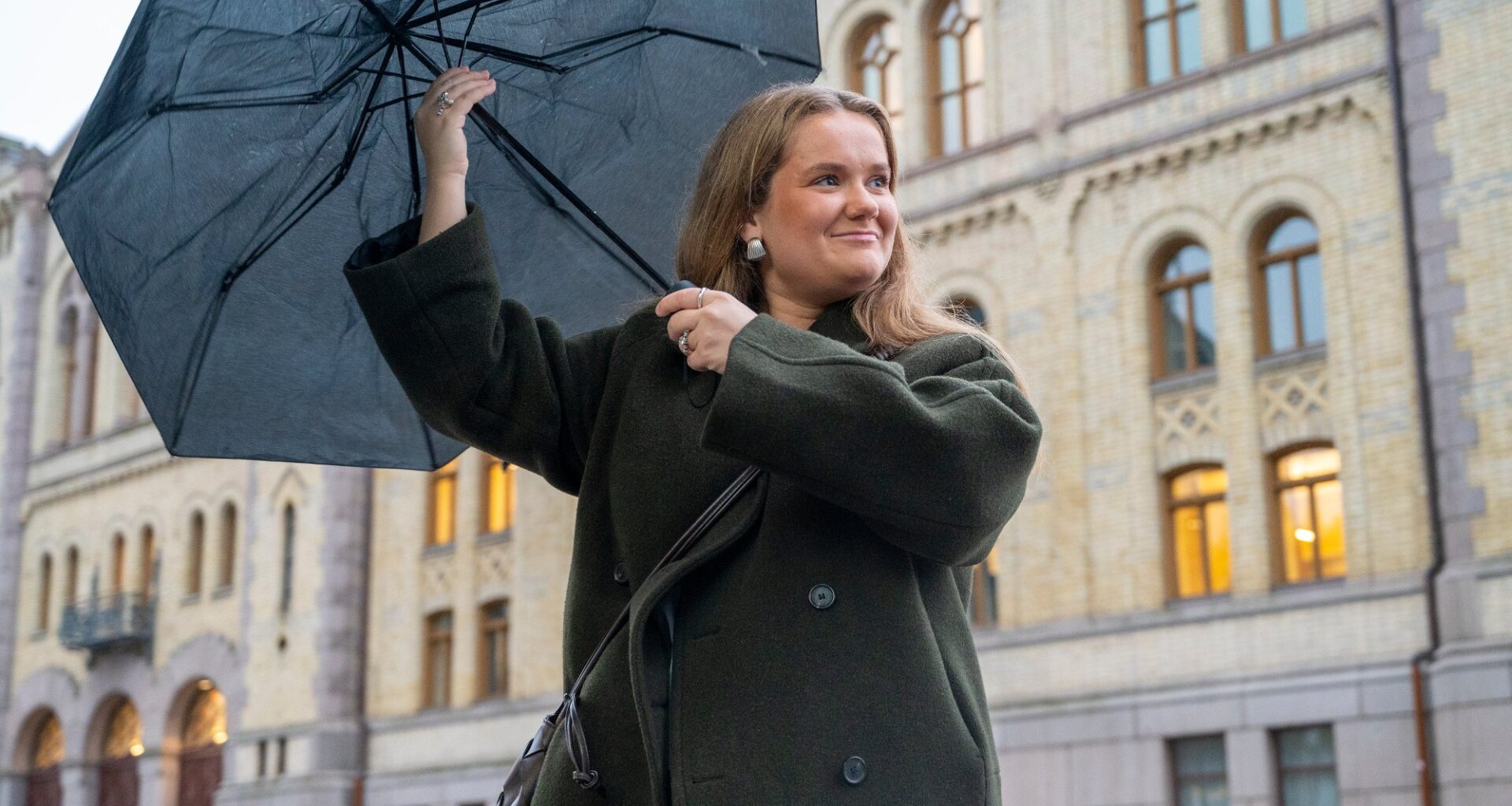 Politikk, Frøya Skjold Sjursæther | Frøya Skjold Sjursæther (MDG) valgte kollektiv på Grünerløkka over Stortingets pendlerboliger