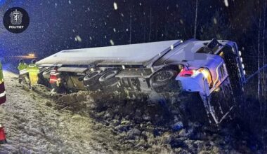 Nyheter, Trafikk | Lastebil med fisk havnet i grøfta - Romerikes Blad