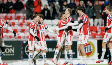 Juvelen i tårer da flere helter tok farvel