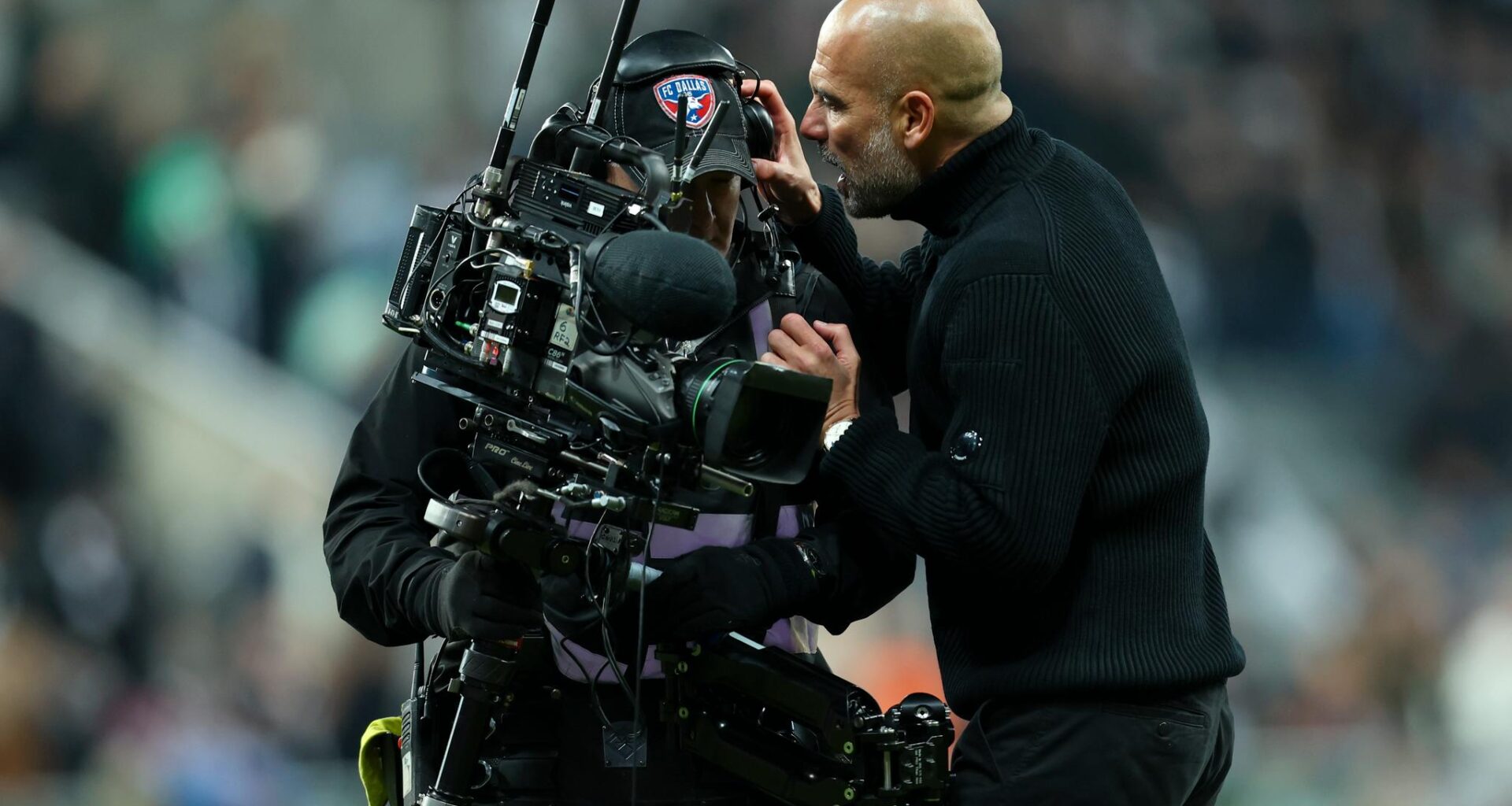 Frustrert Guardiola ga kameramann det glatte lag