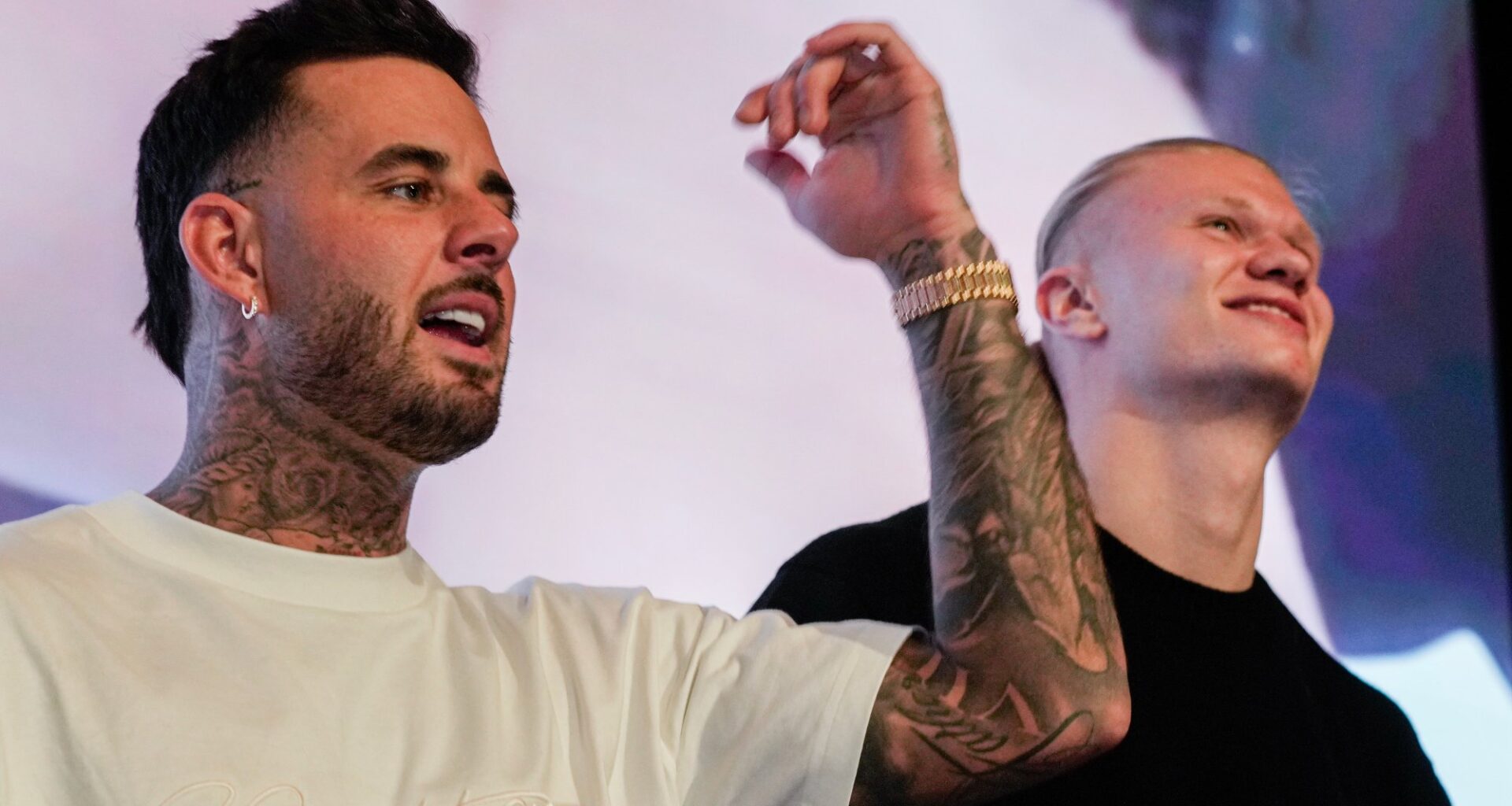 Sport, Aron Dønnum | Dønnum fikk to kampers utestengelse for omstridt gest: – Kan ha blitt oppfattet som sårende