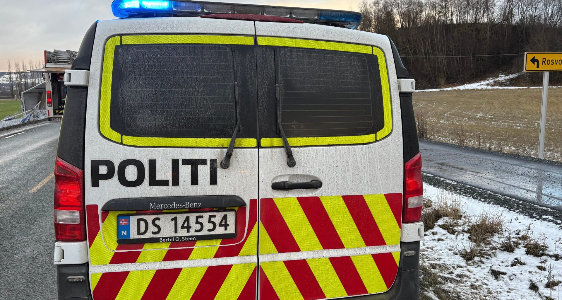 Verdal, Ulykker og hendelser | Én person til sykehus etter kollisjon med lastebil