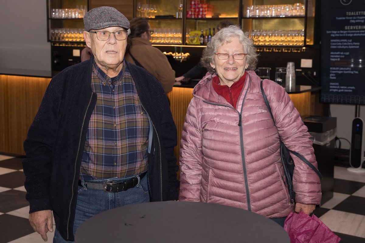 Stripping, Eldre | Jan (77) overrasket konen Ellen (80) med strippeshow: – Var ikke noe annet å dra på