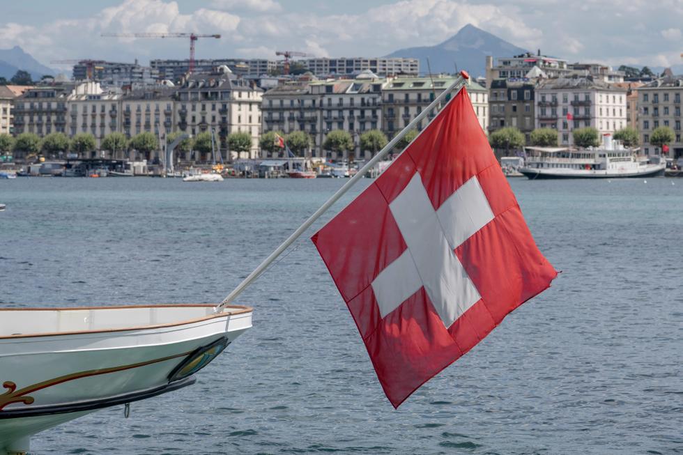 Folkeavstemning søndag: Rikinger kan få skattesjokk