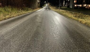 Melding om glatte veier - Tønsbergs Blad