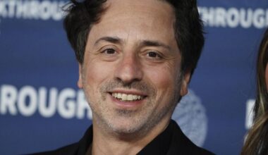 Gir bort Alphabet-aksjer for 11 milliarder