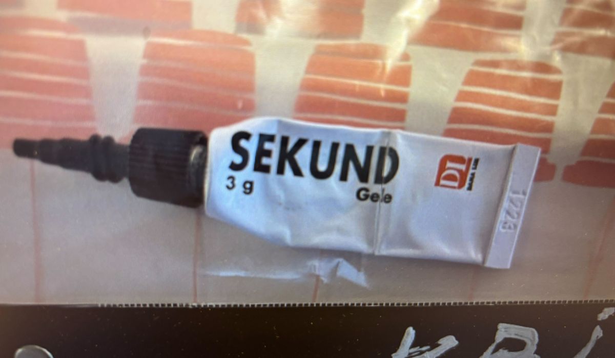 (+) Da barnet fant denne, gikk mora til poli­tiet umiddel­bart - fvn.no