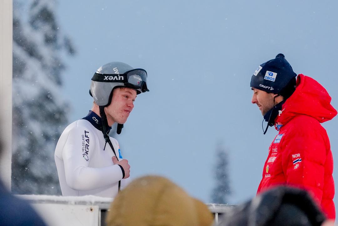 Kombinertløper Andreas Skoglund disket - hadde fire centimeter for stor dress