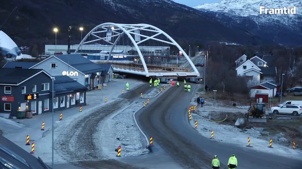 (+) Se bruflyttingen unnagjort på ti sekunder - altaposten.no