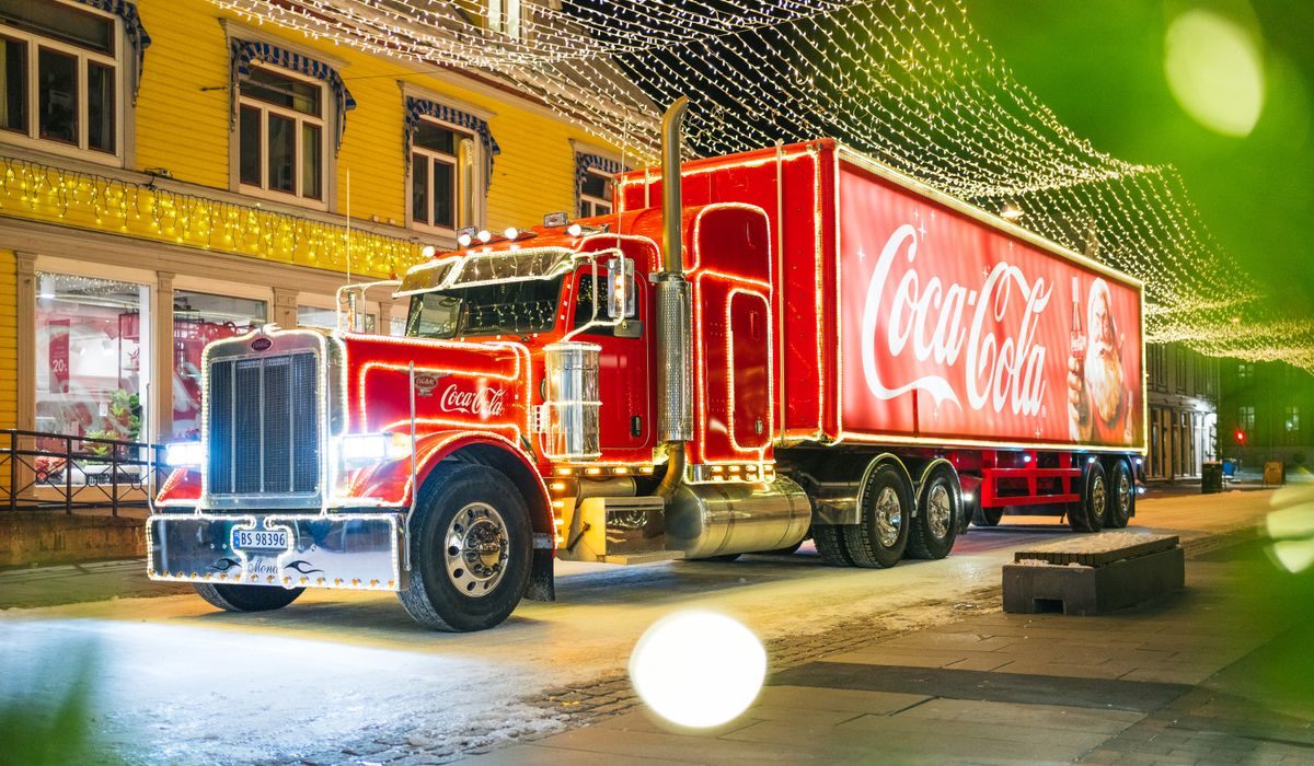 Cola-traileren besøker Lillesand - lp.no