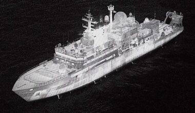 Britene advarer russisk spion­skip: – Vi er klare